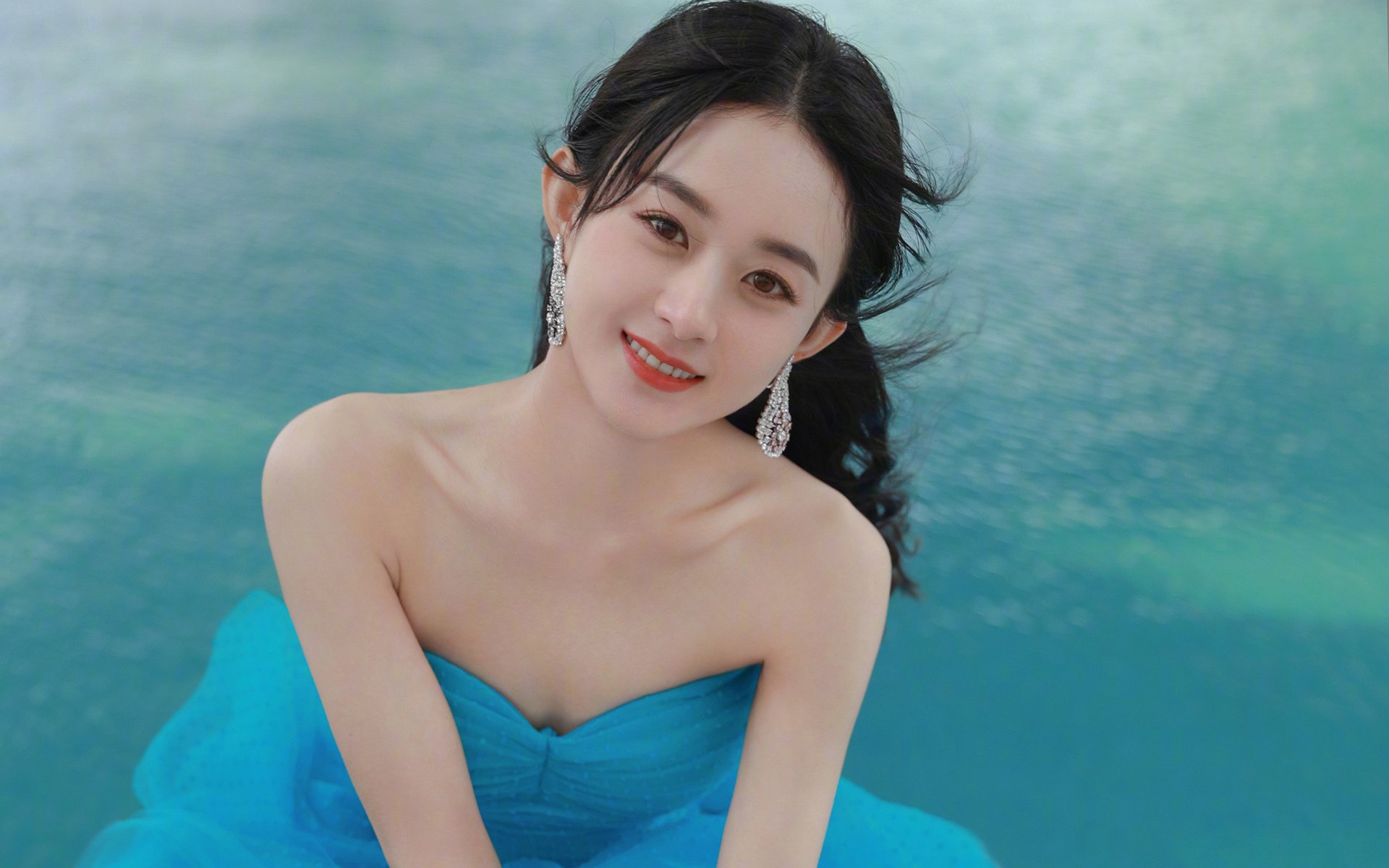 国际热身赛中国青年队晋级 球员表现抢眼，国家队热身赛有出场费吗