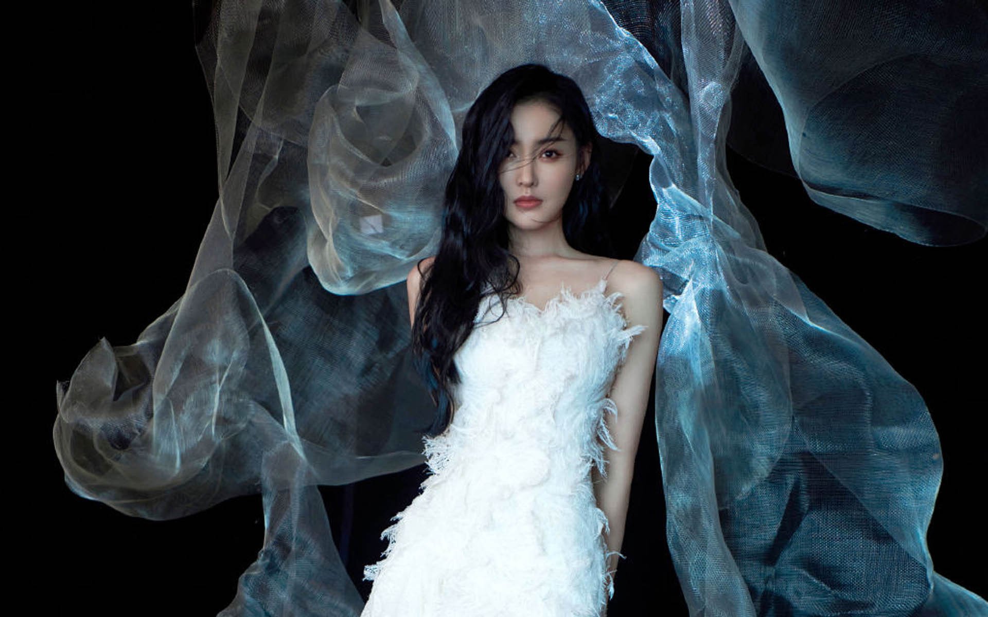 新生代球迷成长为主力观众改变内容生态，新生代足球解说