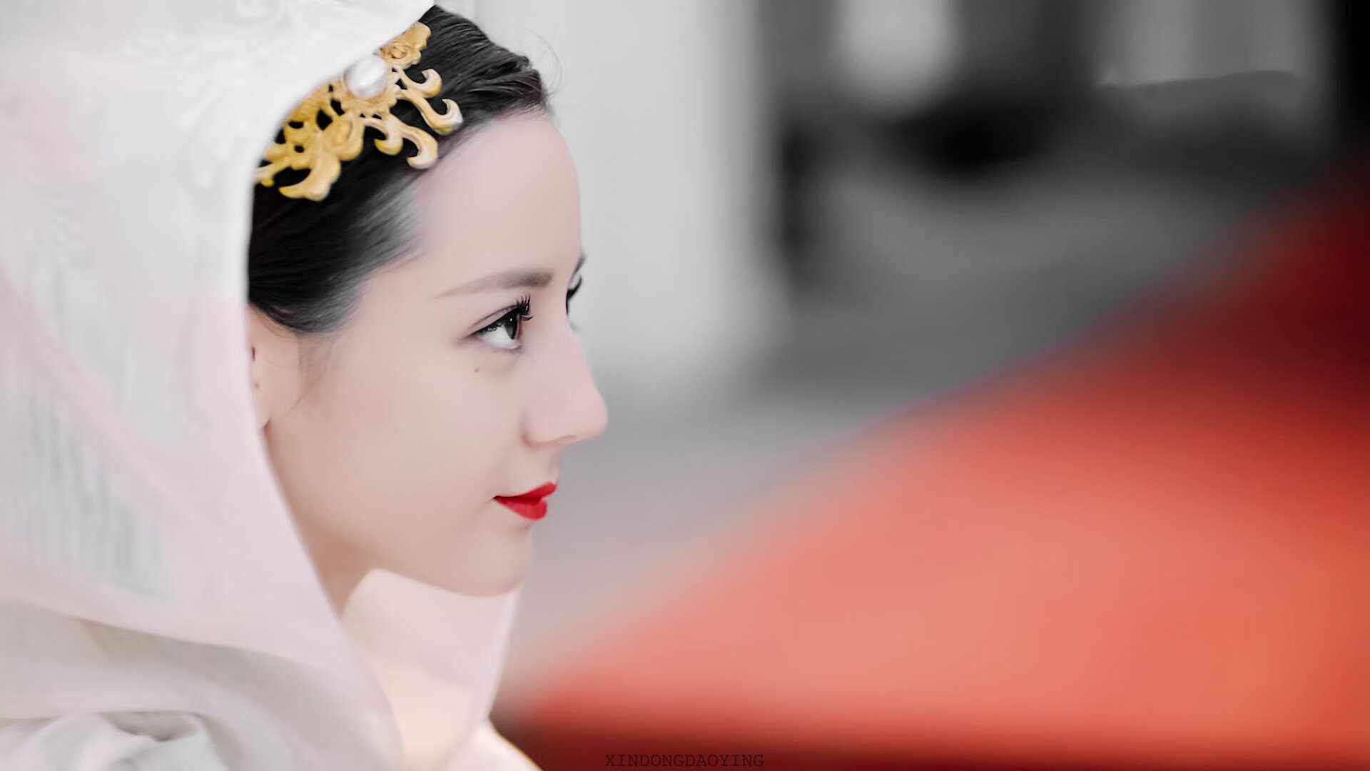 乐鱼体育(中国)官方网站-莱昂·马尔尚泳池内外双重突破，莱昂和玛蒂尔达是爱情吗